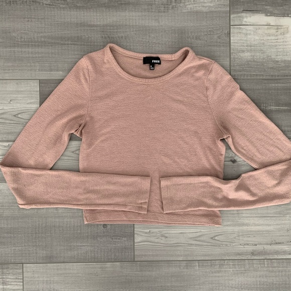 Aritzia Tops - Wilfred Pink Top